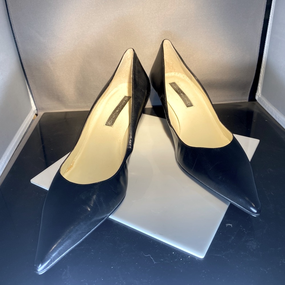 Bandolino black leather 3” pumps